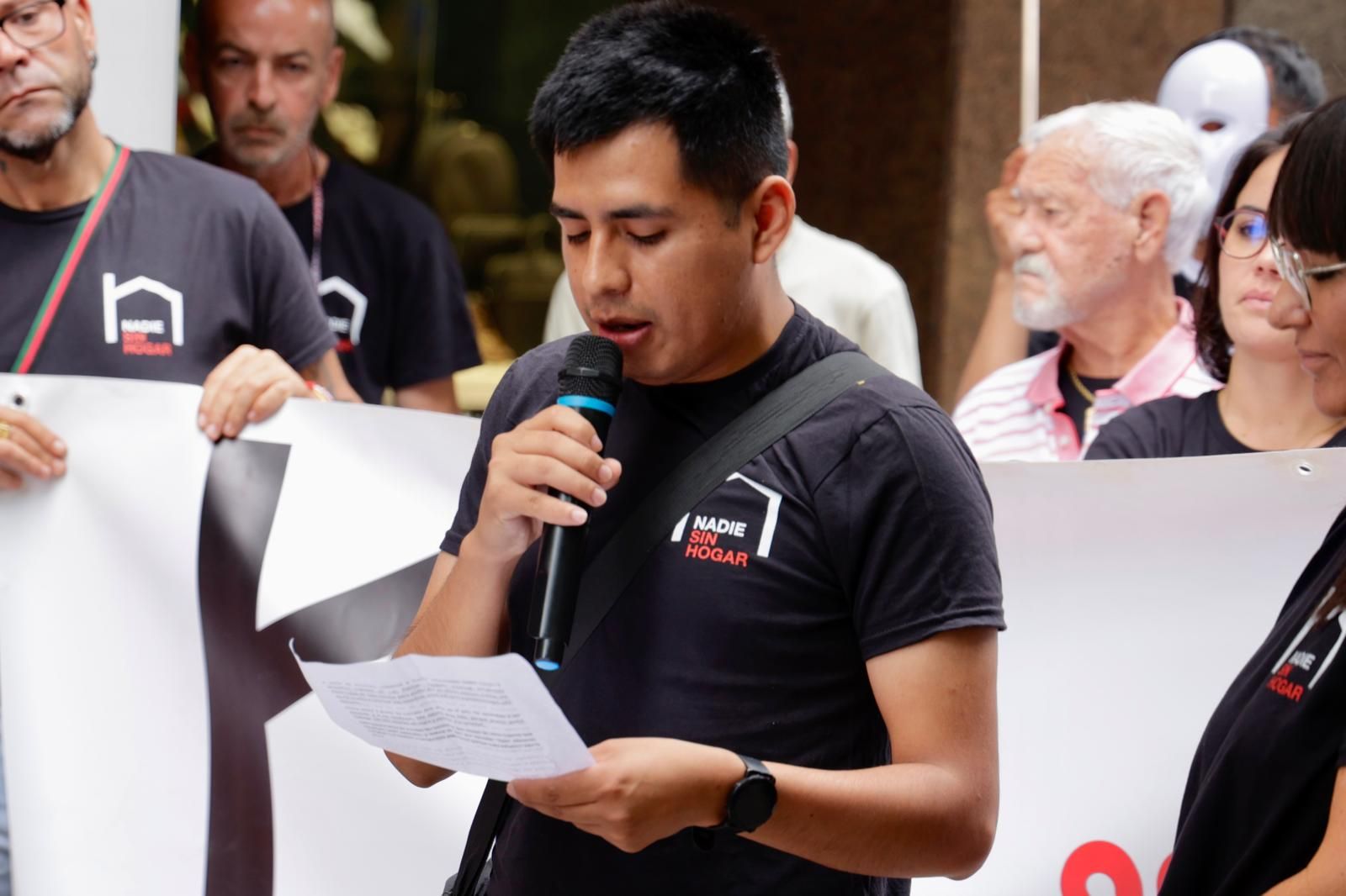 Cáritas da voz y rostro a las personas sin hogar