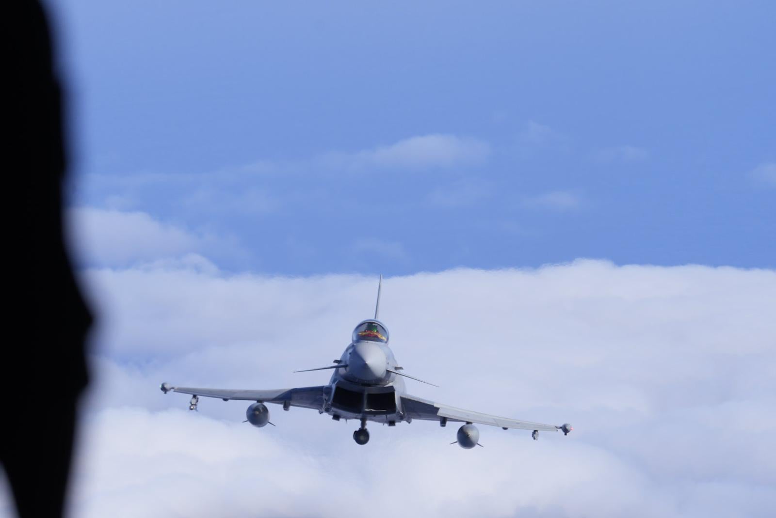 El Ejército del Aire informa en la Base Aérea de Gando, en imágenes