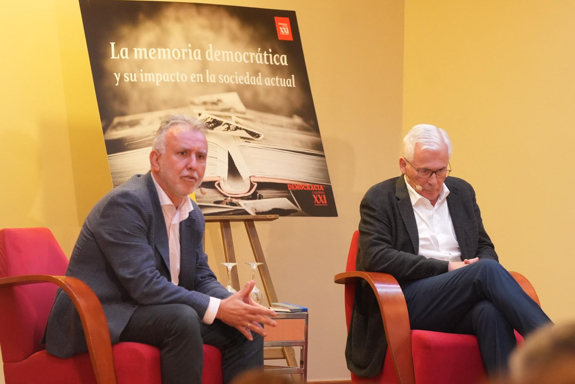 Ángel Víctor Torres y Baltasar Garzón debaten sobre memoria democrática en Las Palmas de Gran Canaria