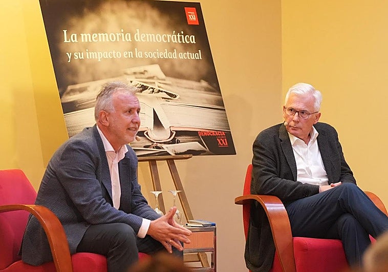 Ángel Víctor Torres y Baltasar Garzón debatieron este jueves en Las Palmas de Gran Canaria.