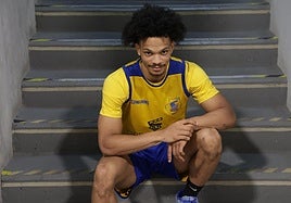 Isaiah Wong posó este jueves para la entrevista con CANARIAS7 en la Sala Club del Gran Canaria Arena.