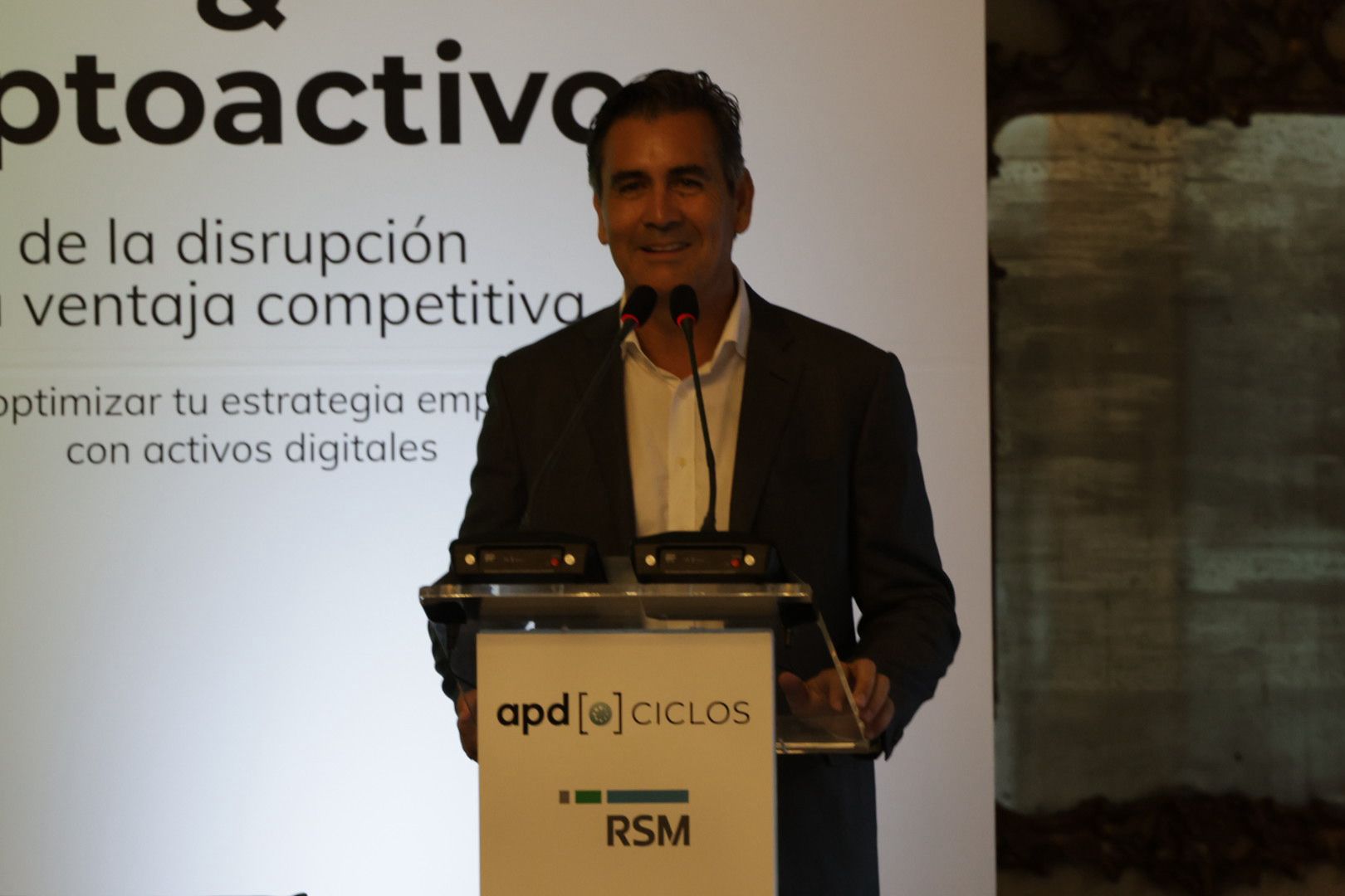 La APD pone el foco en las implicaciones del blockchain y los criptoactivos