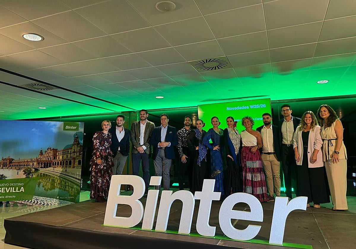 Binter presenta a los agentes de viajes canarios las principales novedades de la temporada
