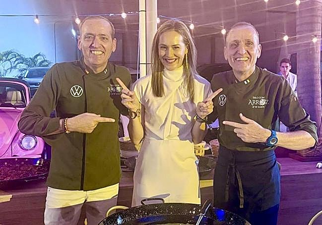 De izquierda a derecha, Javier de Ramón, Magúi Melián, CEO Importer Business Unit y Alejandro de Ramón