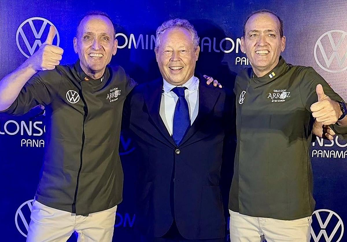 De izquierda a derecha, Alejandro de Ramón, Oliver Alonso Presidente & CEO de Domingo Alonso Group y Javier de Ramón