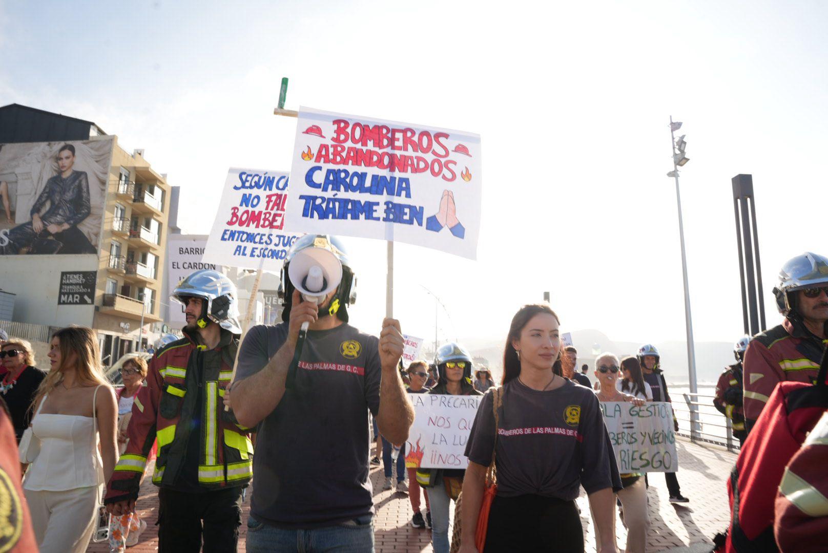 Manifestación &#039;Por la ciudad que merecemos&#039;, en imágenes