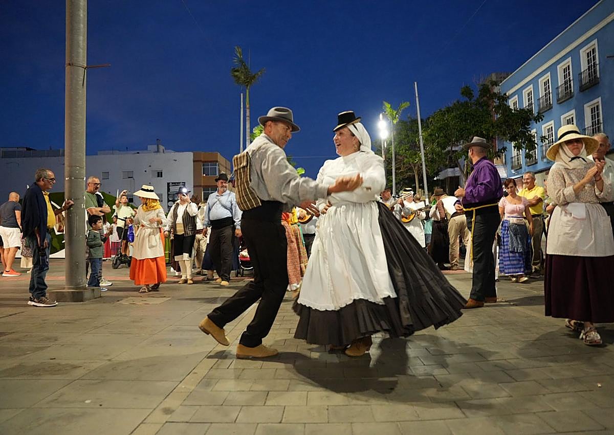 Imagen secundaria 1 - Vecindario se va de romería por San Rafael