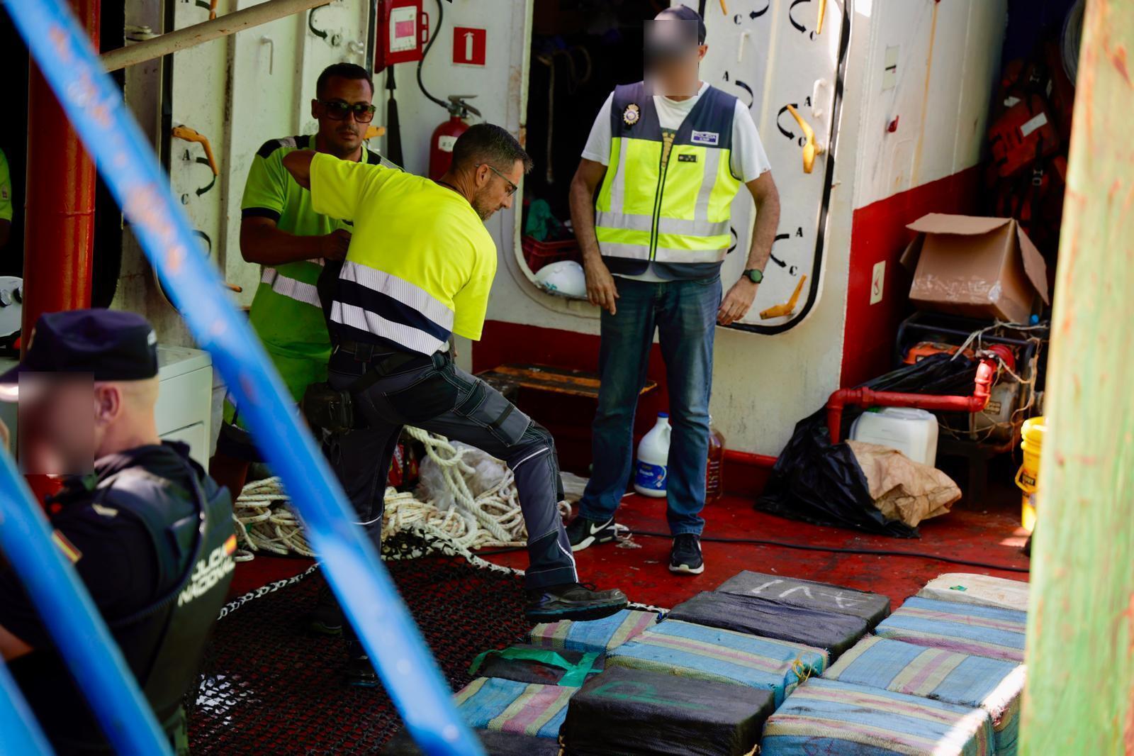 Así fue el desembarco de 4.000 kilos de cocaína en el puerto de Arinaga