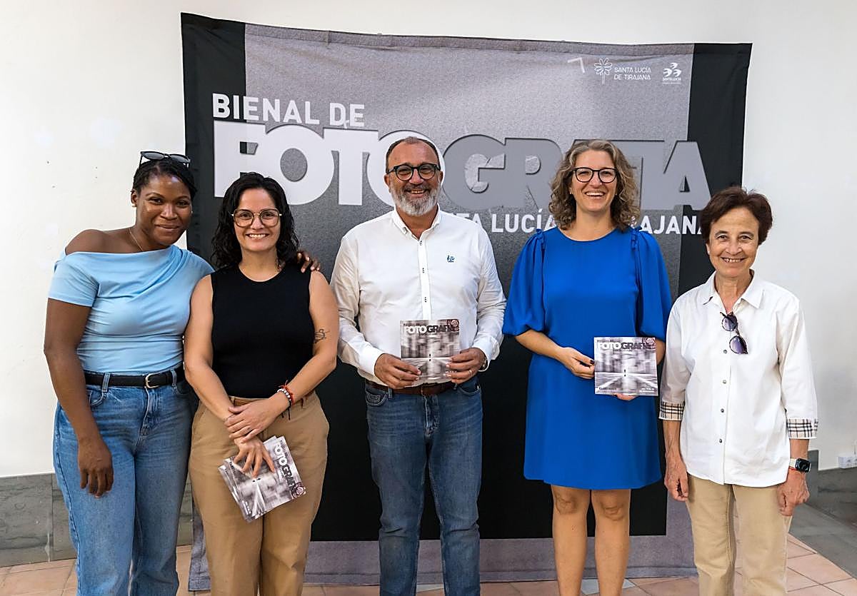 Presentación de la V Bienal de Fotografía de Santa Lucía.