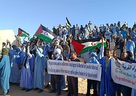 Manifestaciones en los campamentos de refugiados de Tinduf contra la propuesta de resolución estadounidense.
