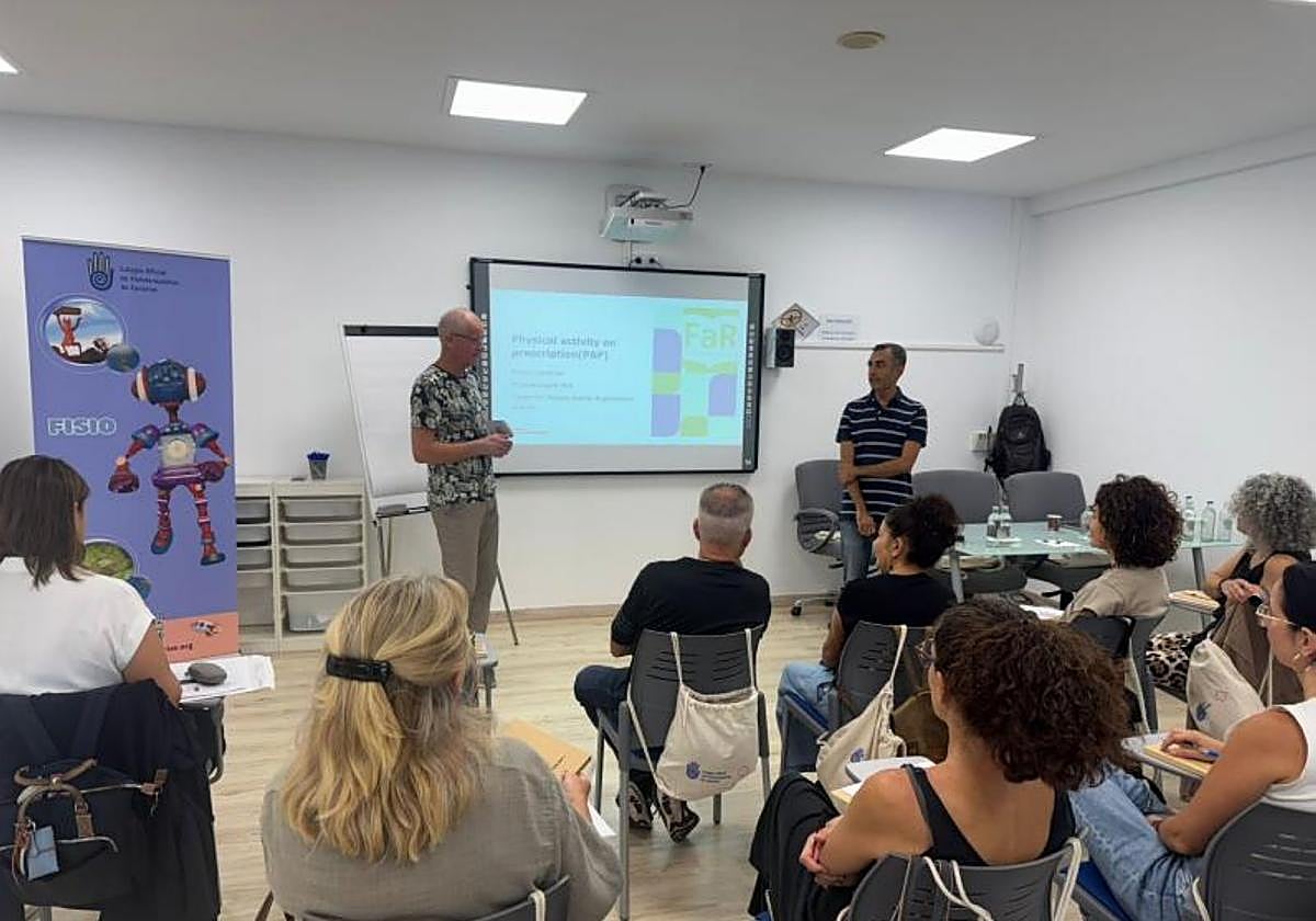 Stefan Lundqvist, este miércoles, explicando las claves del programa sueco.