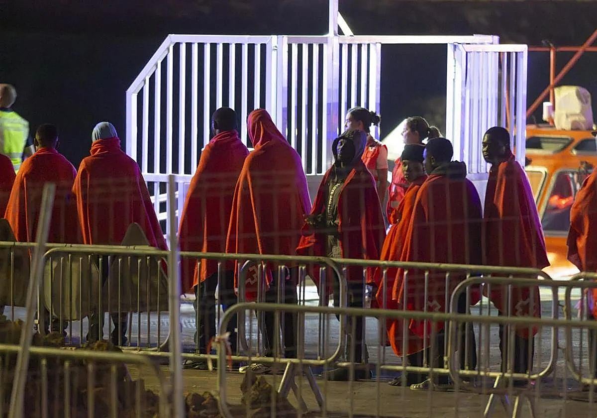 Migrantes en Arrecife.