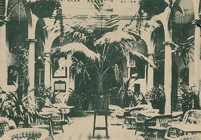 Patio interior del Hotel Europa