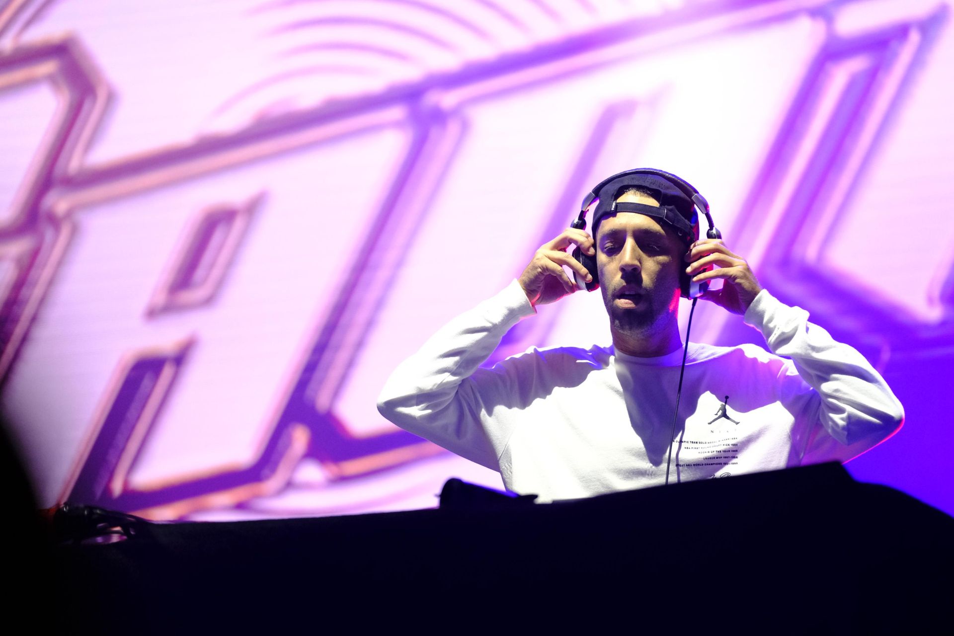 La plaza de la Música coge color antes de la actuación de Craig David