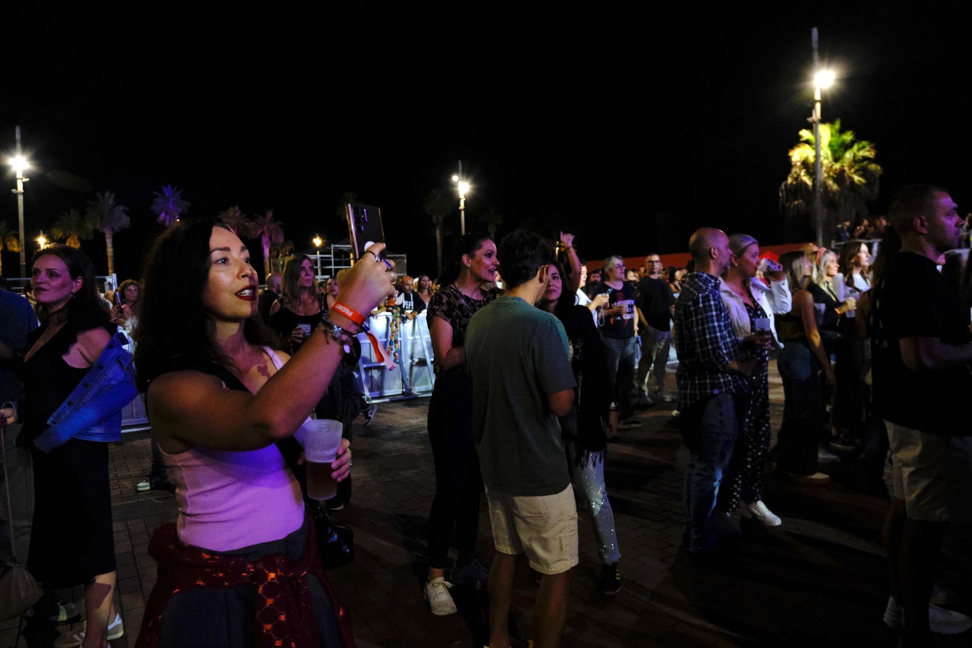 La plaza de la Música coge color antes de la actuación de Craig David