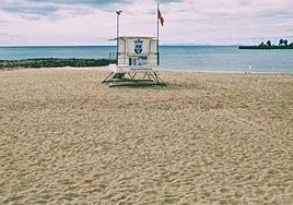 Bandera roja colocada de nuevo este martes en El Reducto.