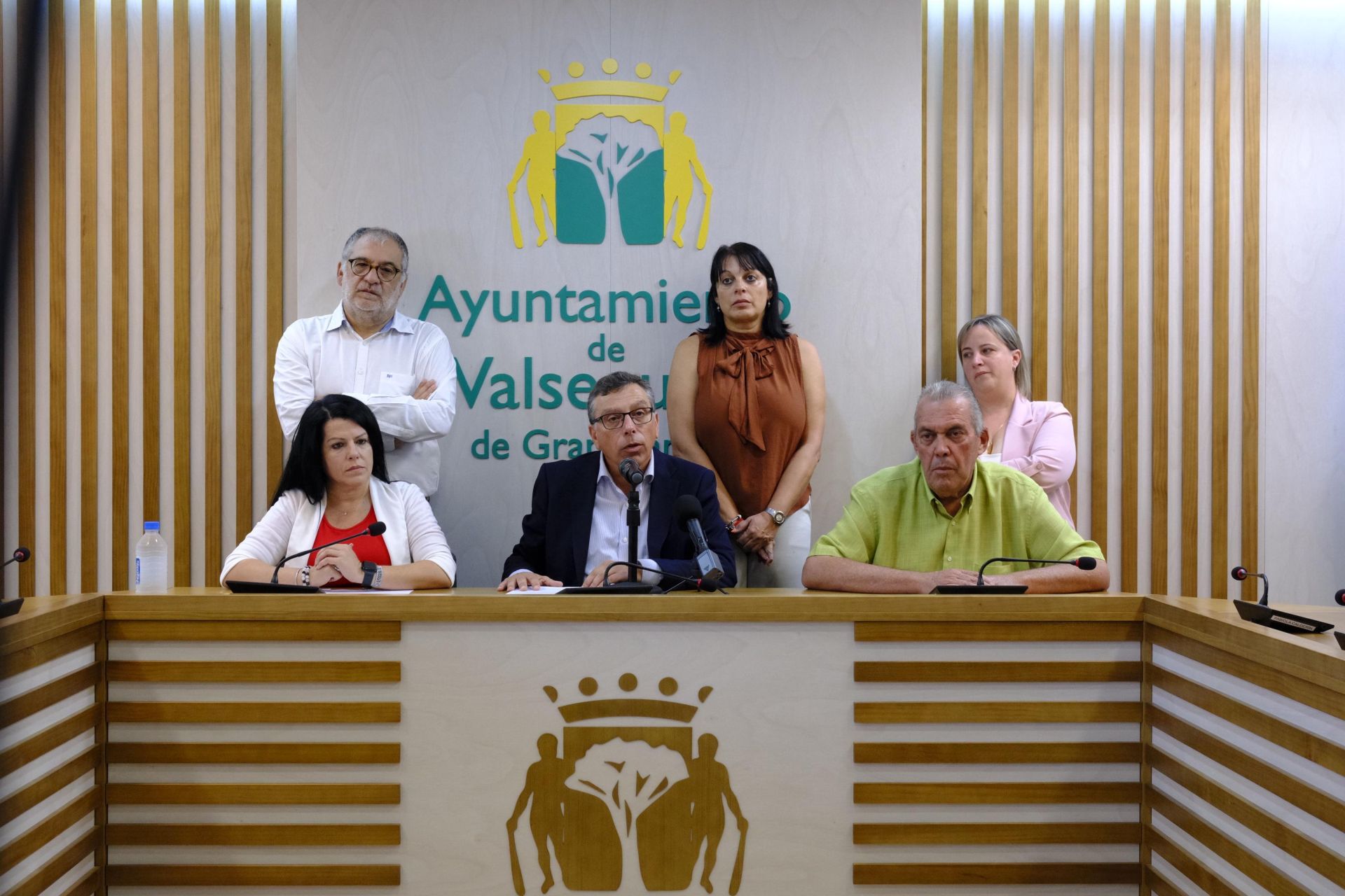 La reacción del grupo de gobierno de Valsequillo a la moción de censura, en imágenes