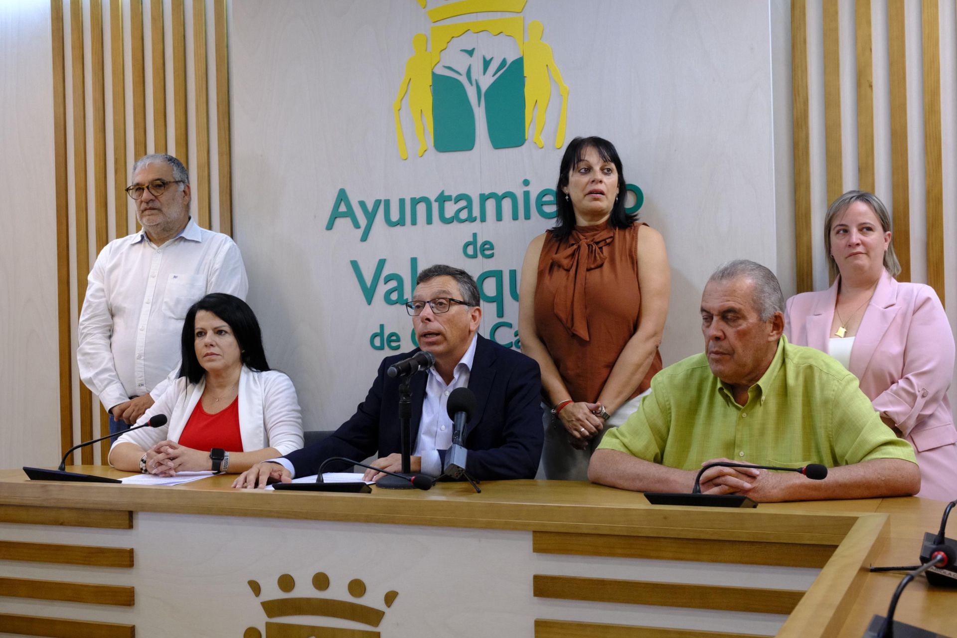 La reacción del grupo de gobierno de Valsequillo a la moción de censura, en imágenes