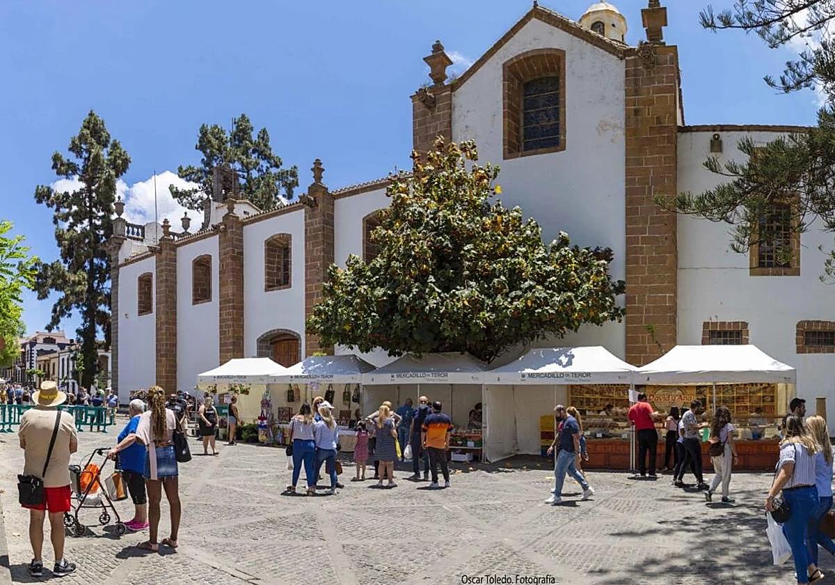 Puestos de venta ambulante en Teror