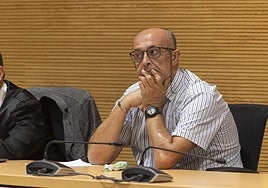 El Jurado absuelve al extesorero de La Oliva al descartar que se apropiara de dinero municipal.