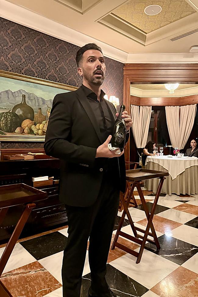 Cristian Almeida, Area Manager de Moët Hennessy LVMH Group