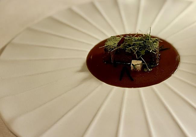 Cuello de cordero con menta escabechada