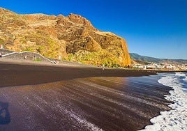 Foto archivo de la costa de Breña Alta.