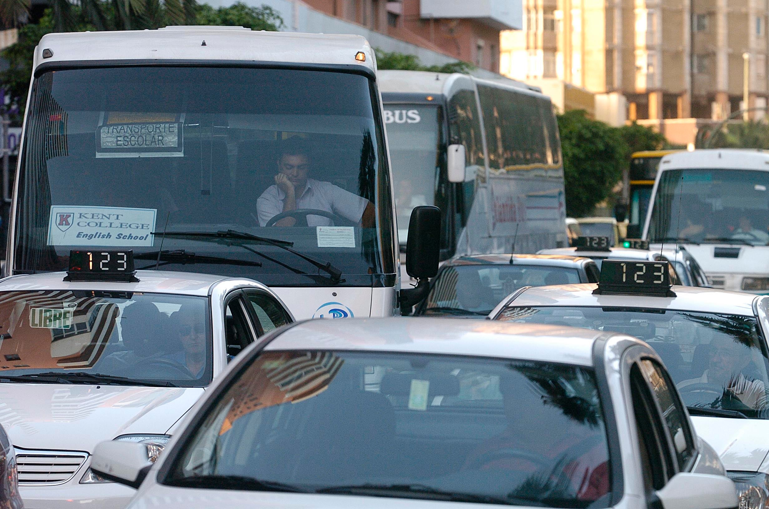 Imagen de archivo de un atasco en Las Palmas de Gran Canaria.