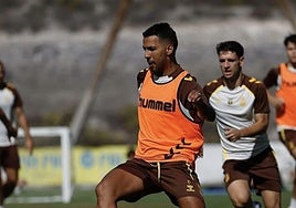 Viera, en el entrenamiento de este lunes en Barranco Seco.