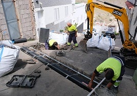 Imagen de archivo de una obra en una calle de Las Palmas de Gran Canaria.