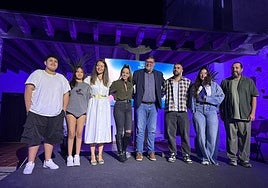 Ganadores, con autoridades de San Bartolomé.