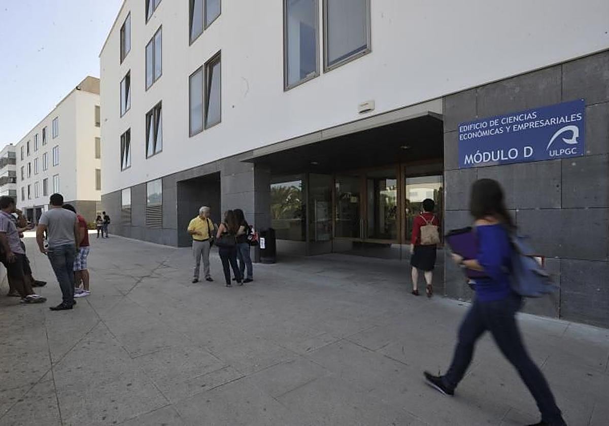 Imagen de archivo de la Facultad de Ciencias Económicas y Empresariales de la ULPGC.