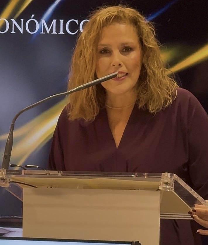 Imagen secundaria 2 - El Parlamento acoge la entrega de los Premios Gastronómicos Mesa Abierta en su VIII edición