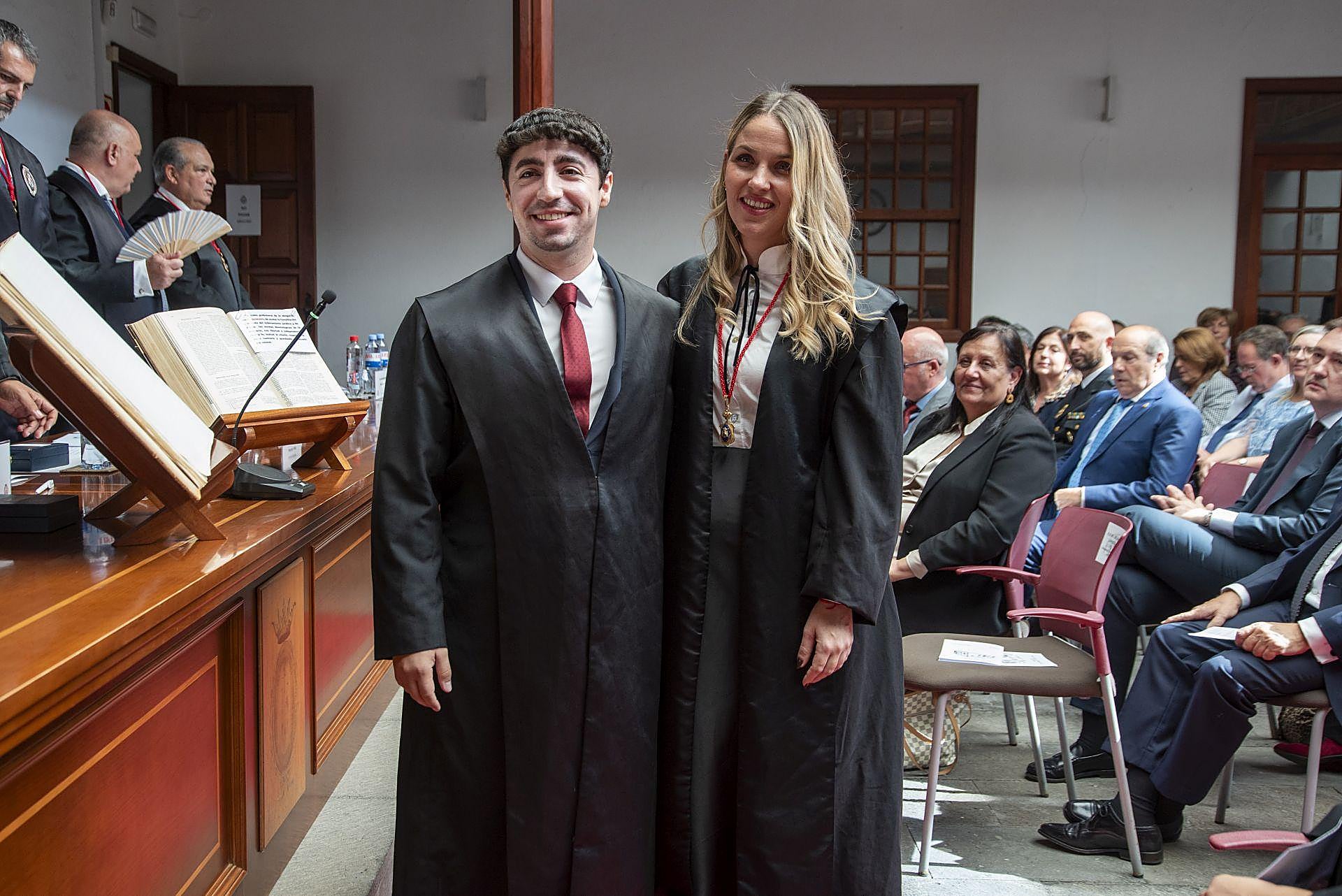 La jura de su profesión de los letrados en el Colegio de Abogados de Las Palmas, en imágenes