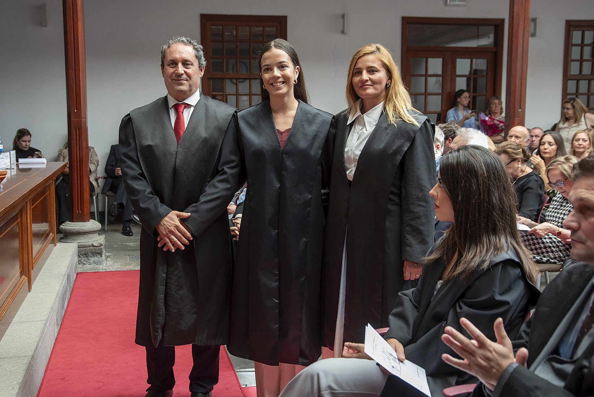 La jura de su profesión de los letrados en el Colegio de Abogados de Las Palmas, en imágenes