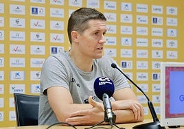 Jaka Lakovic en rueda de prensa.