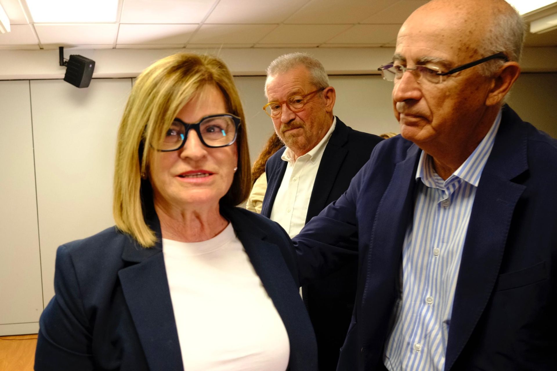 Las imágenes de la dimisión de Inmaculada Medina