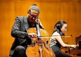 Santiago Cañón-Valencia y Naoko Sonoda.