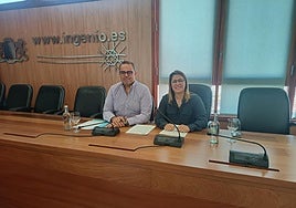 De izquierda a derecha, el edil de Urbanismo de Ingenio, Rayco Padilla, y la alcaldesa de Ingenio, Vanesa Matín.