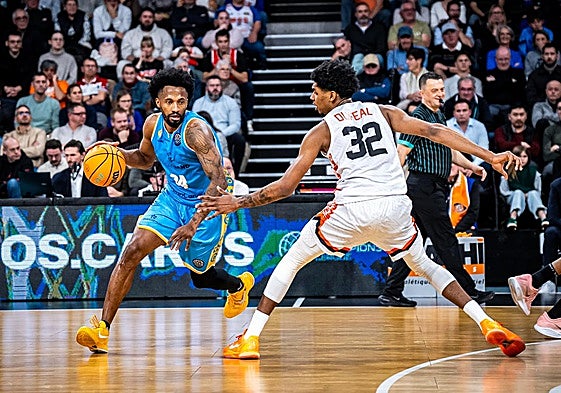 Angola, con 25 puntos y 27 de valoración, fue el mejor del encuentro.