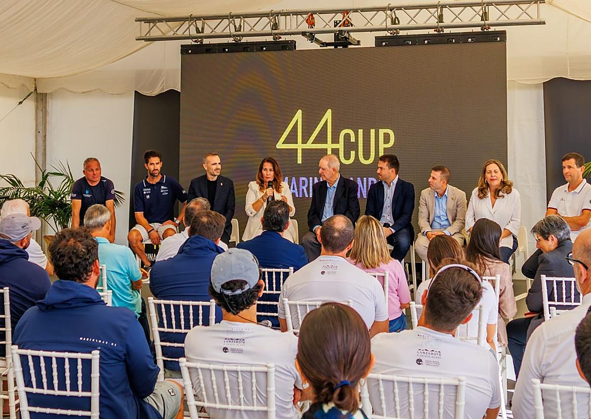 Imagen secundaria 1 - La 44Cup Marina Jandía arranca oficialmente en Morro Jable