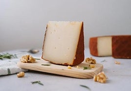 Queso majorero de cabra con pimentón con DO.