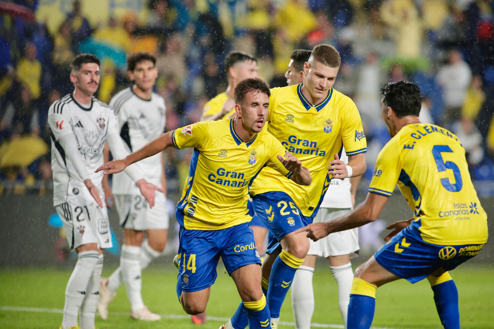 Imágenes del duelo: UD Las Palmas - Albacete