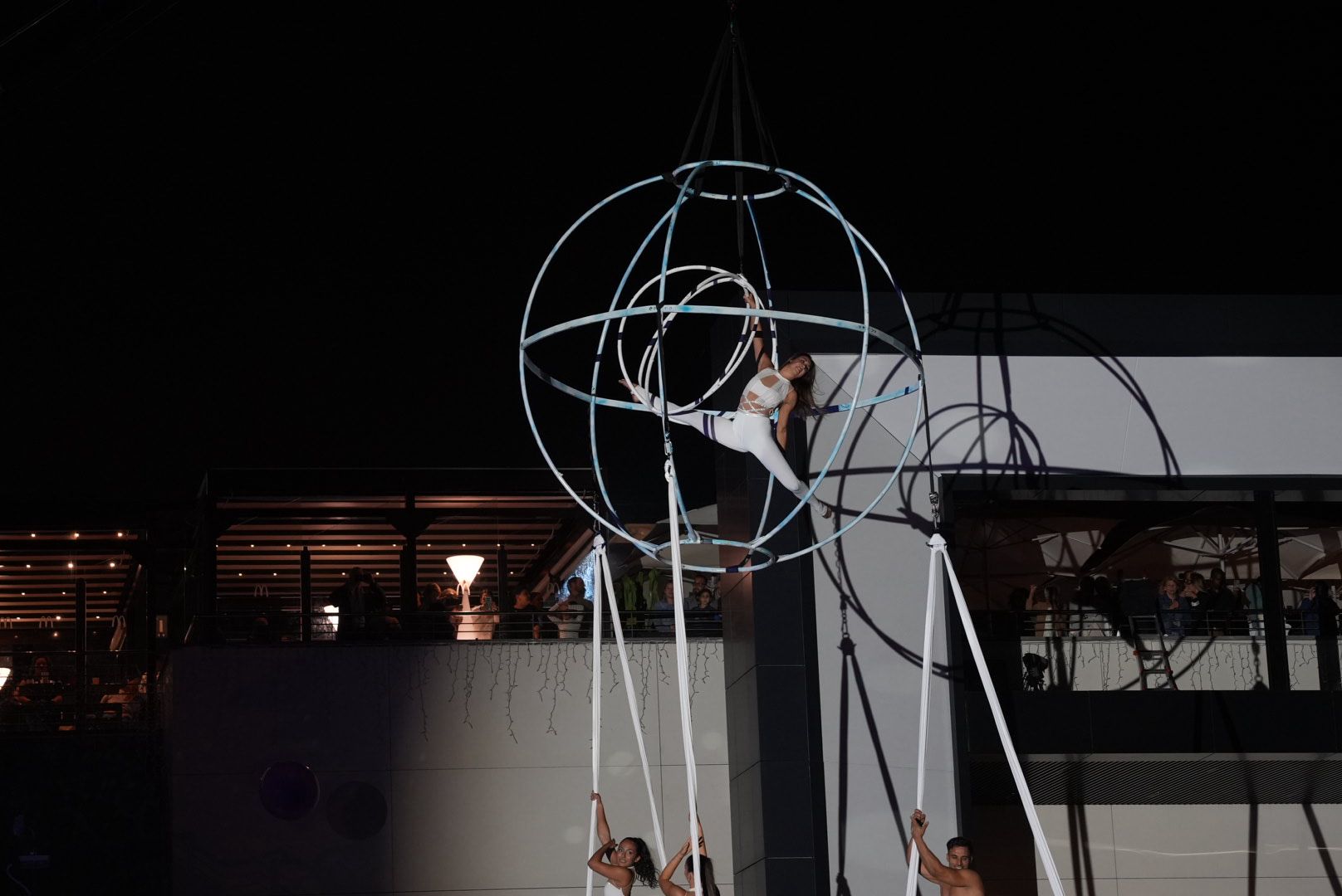 El encendido de las luces de navidad de Las Arenas, en imágenes