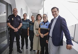 De izquierda a derecha, José Manuel Ávila, Athalia Sira Vega, Beatriz Munguía, Aránzazu Gutiérrez, Estefanía Gil y Alberto García.