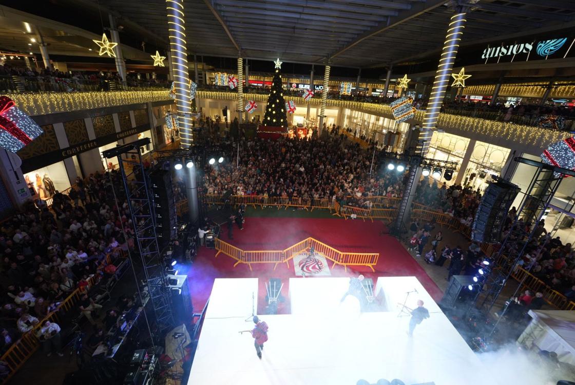 Así fue el encendido de luces en Los Alisios