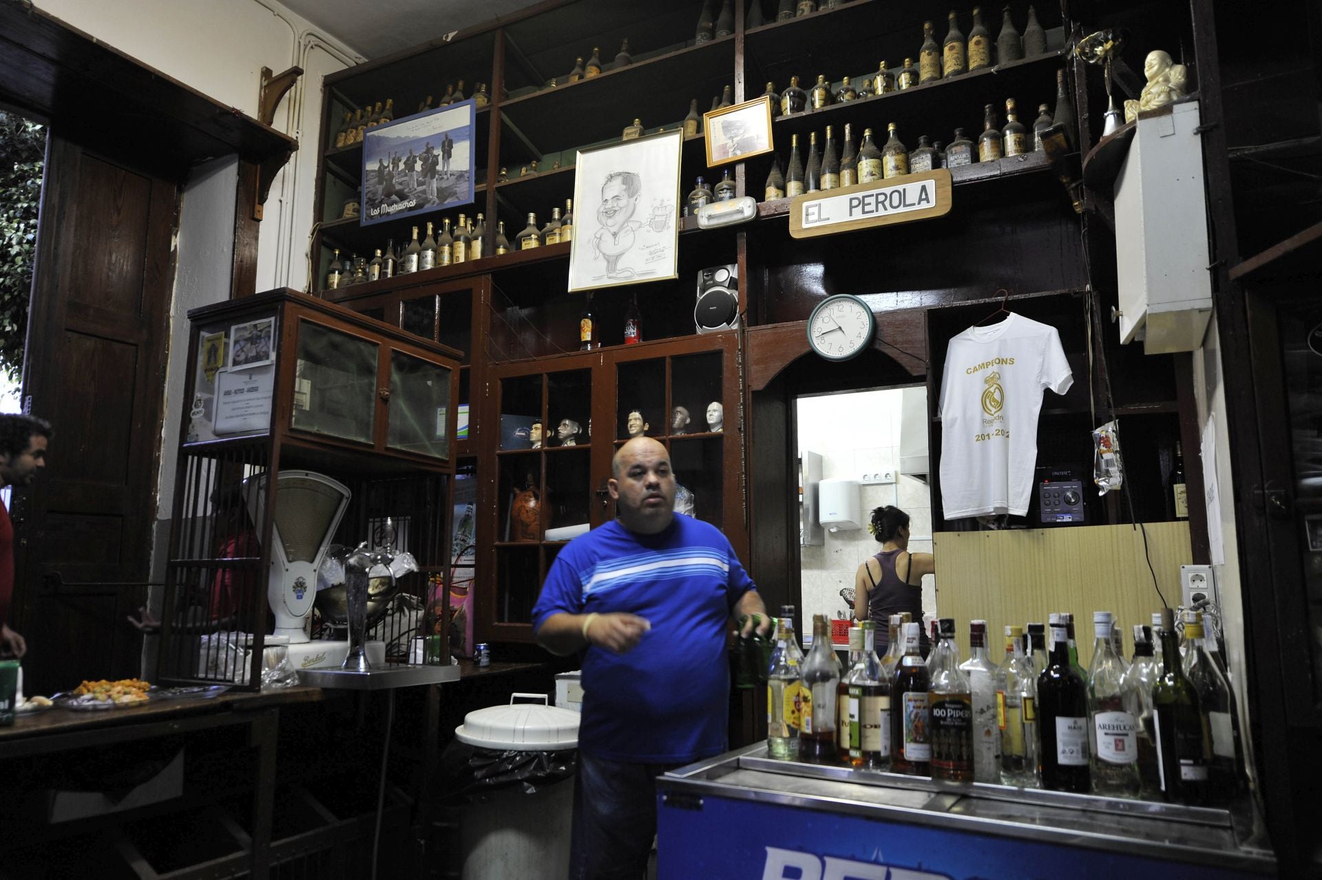 El bar El Perola de Agaete ha cerrado sus puertas tras 33 años de historia.
