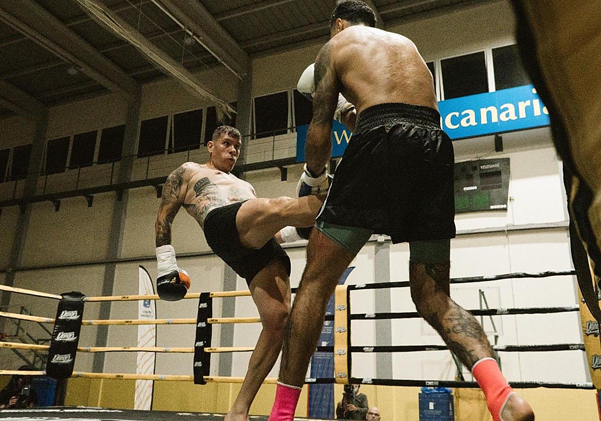 Imagen principal - Rafa Cazorla se corona