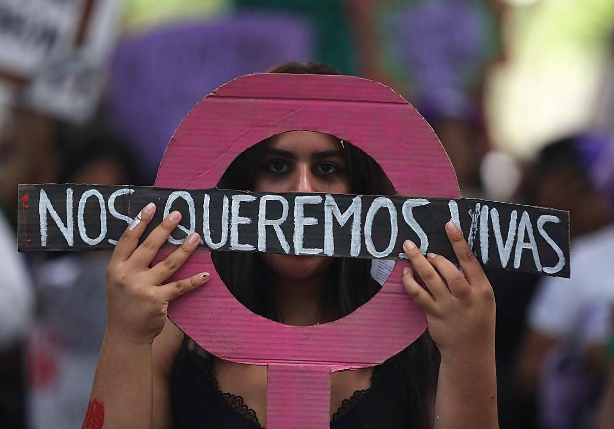 Descargue el Especial Día Internacional Contra la Violencia hacia las Mujeres en formato PDF