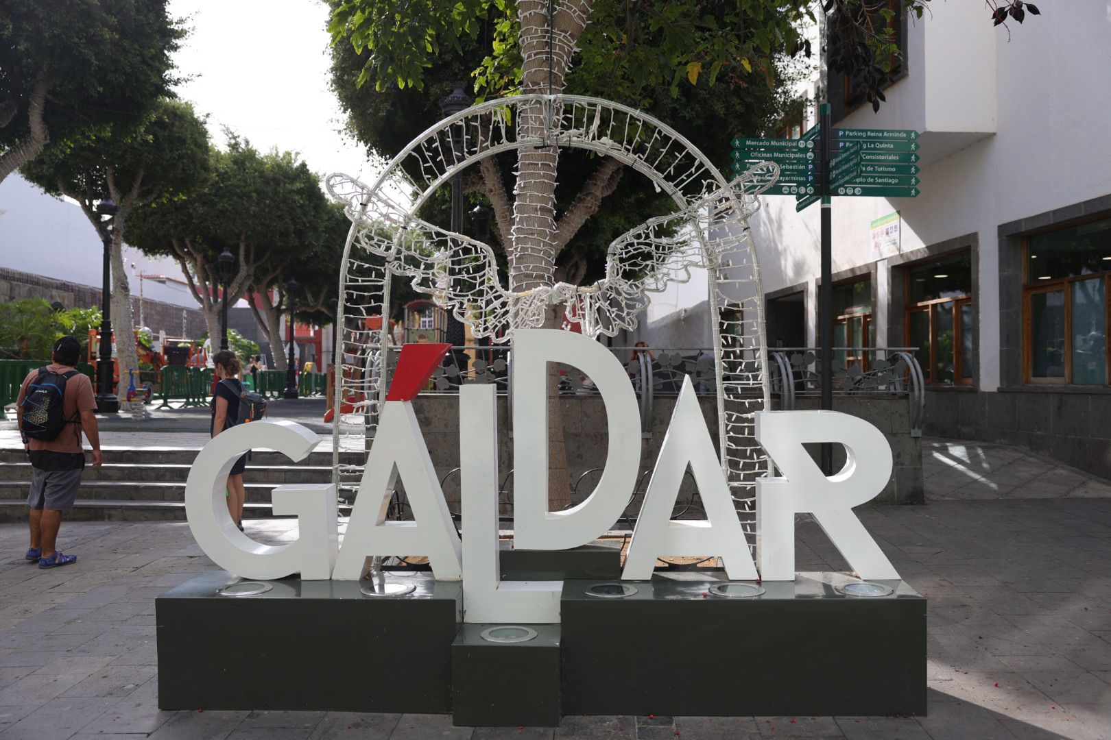Los preparativos de Gáldar para iluminar la Navidad, en imágenes